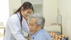Hà Nội dự kiến hỗ trợ nhân viên y tế từ 5 đến 10 triệu đồng