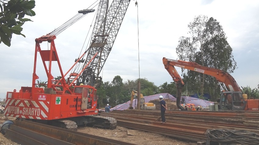 Vụ bé 10 tuổi rơi ống sâu 35m: Đã bước sang ngày thứ 10