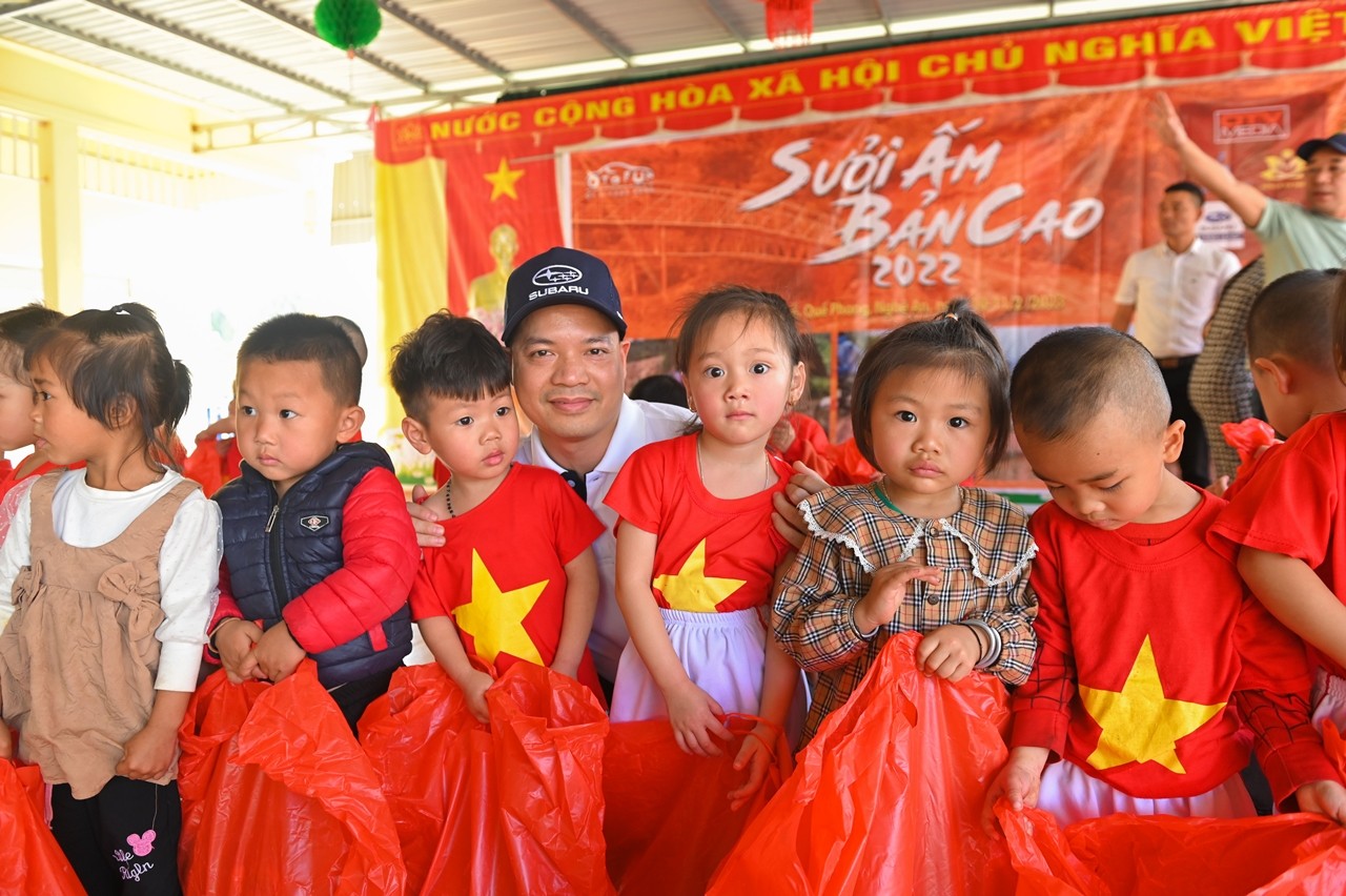 Tổ chức thành công chương trình Sưởi ấm bản cao 2022 tại Tri Lễ, Quế Phong, Nghệ An