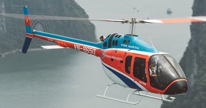 Máy bay trực thăng rơi ở khu vực vịnh Lan Hạ, 2 người tử vong