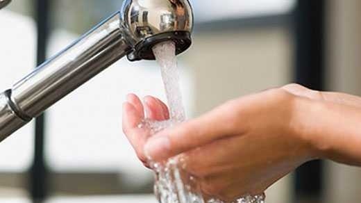 Chuyên gia chỉ ra tác hại của việc sử dụng nước chứa nhiều Clo