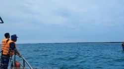 Tìm thấy thi thể nghi là ngư dân mất tích ở vùng biển Quảng Trị