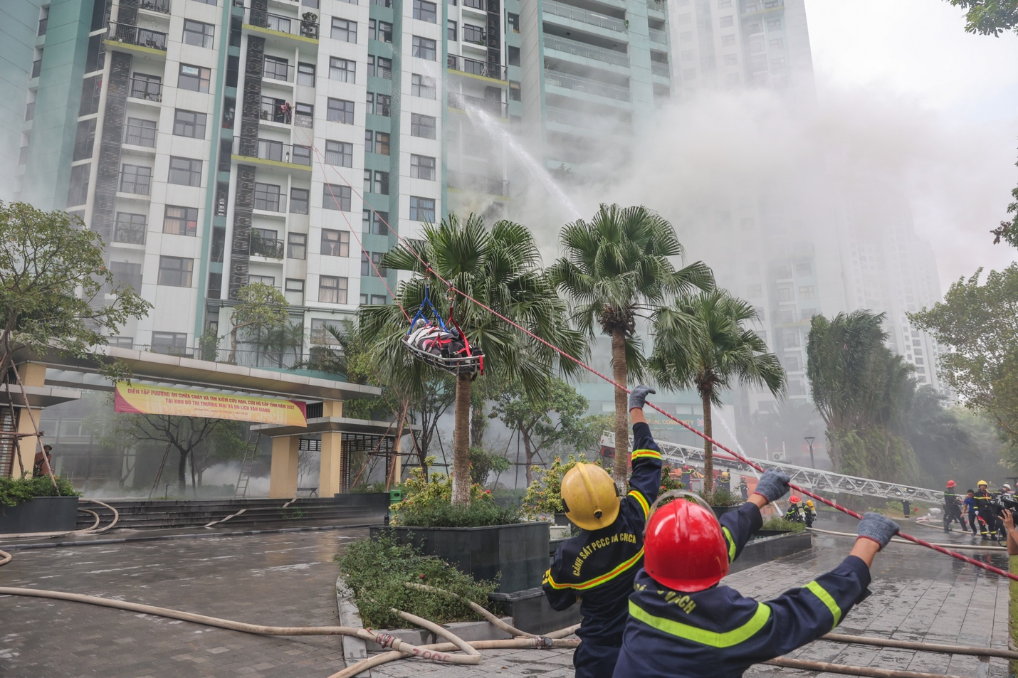 Bộ Xây dựng yêu cầu rà soát, tháo gỡ khó khăn về phòng cháy, chữa cháy