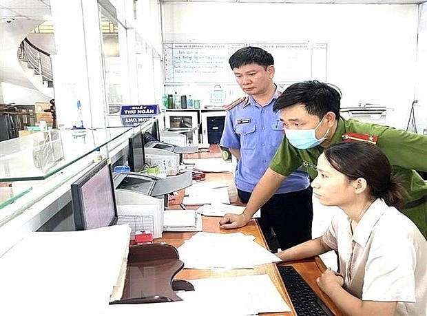 Nhiều chiêu  thức “lách” quy định pháp luật về BHXH, BHYT để trục lợi