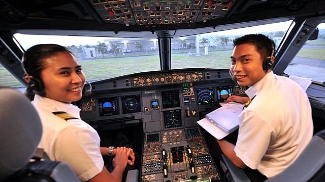 Bộ Y tế đề xuất quy định số đo vòng ngực với phi công, tiếp viên, thuyền viên, lái tàu