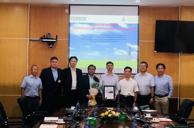 Nhà máy Đạm Phú Mỹ nhận Chứng nhận Vận hành xuất sắc