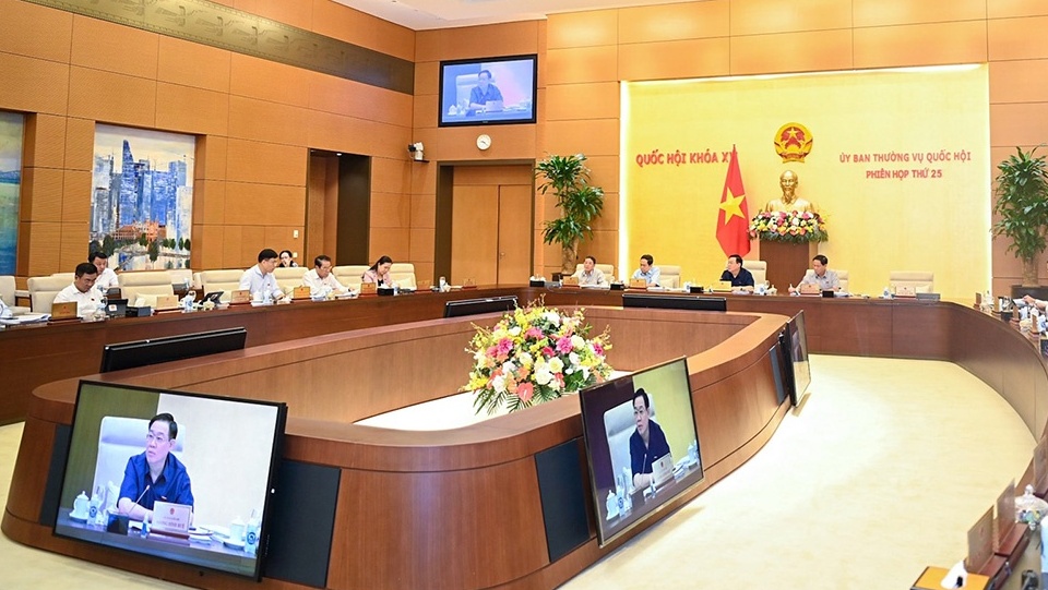 UB Thường vụ Quốc hội cho ý kiến về giao Tổng LĐLĐ Việt Nam đầu tư xây nhà ở công nhân