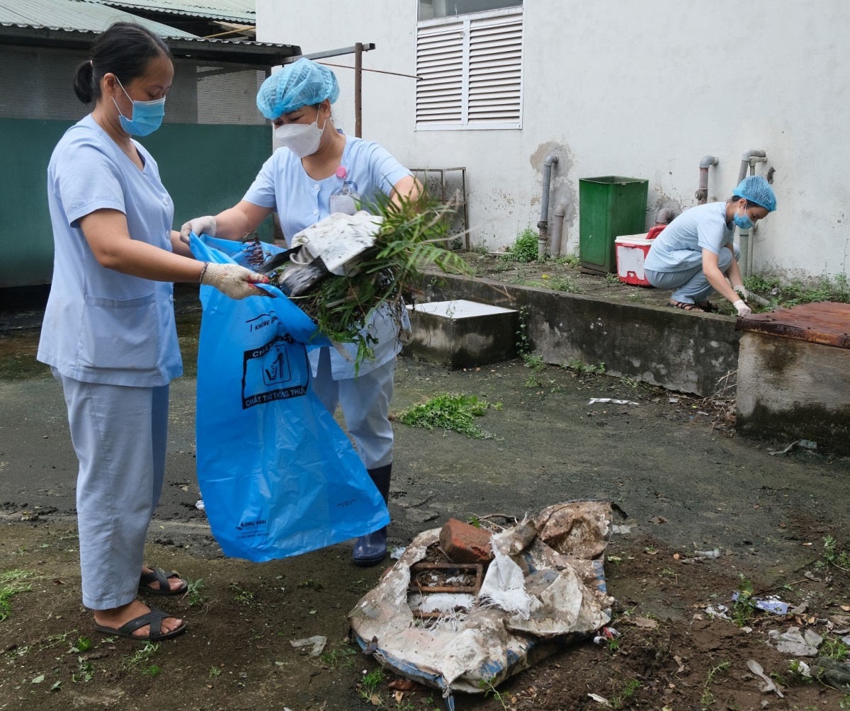 Tăng cường an toàn vệ sinh lao động, bảo vệ sức khỏe nhân viên y tế