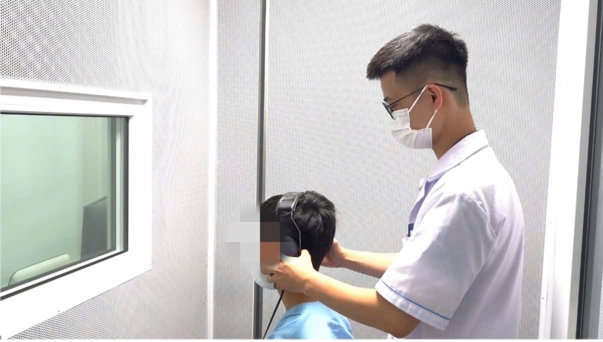 Thợ sửa ô tô suýt điếc vĩnh viễn: Đừng coi thường thói quen 'tưởng vô hại' sau ca đêm!