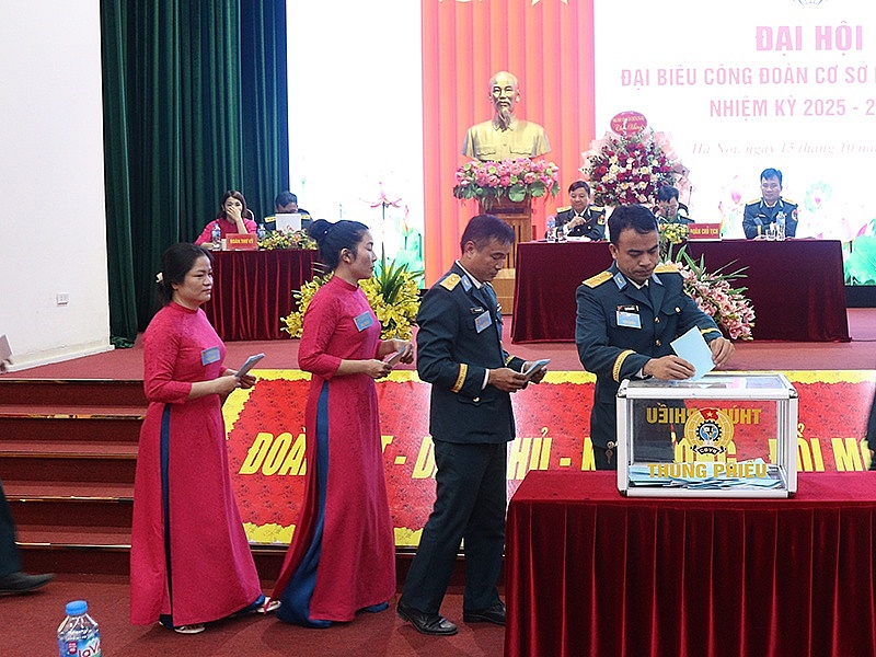 Đại hội bầu Ban chấp hành CĐCS Nhà máy A34 nhiệm kỳ 2025-2030. Ảnh: ÁNH TUYẾT Đại hội bầu Ban chấp hành CĐCS Nhà máy A34 nhiệm kỳ 2025-2030. Ảnh: ÁNH TUYẾT